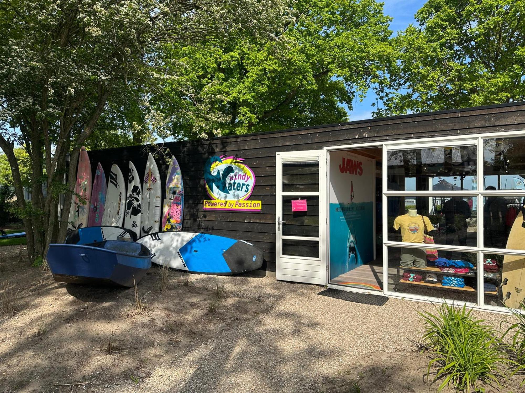 BadHoophuizen 6-per Bungalow Veluwemeer Trampoline Hulshorst Exterior foto